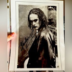 The crow signed (reprint digital signature) ✍🏼